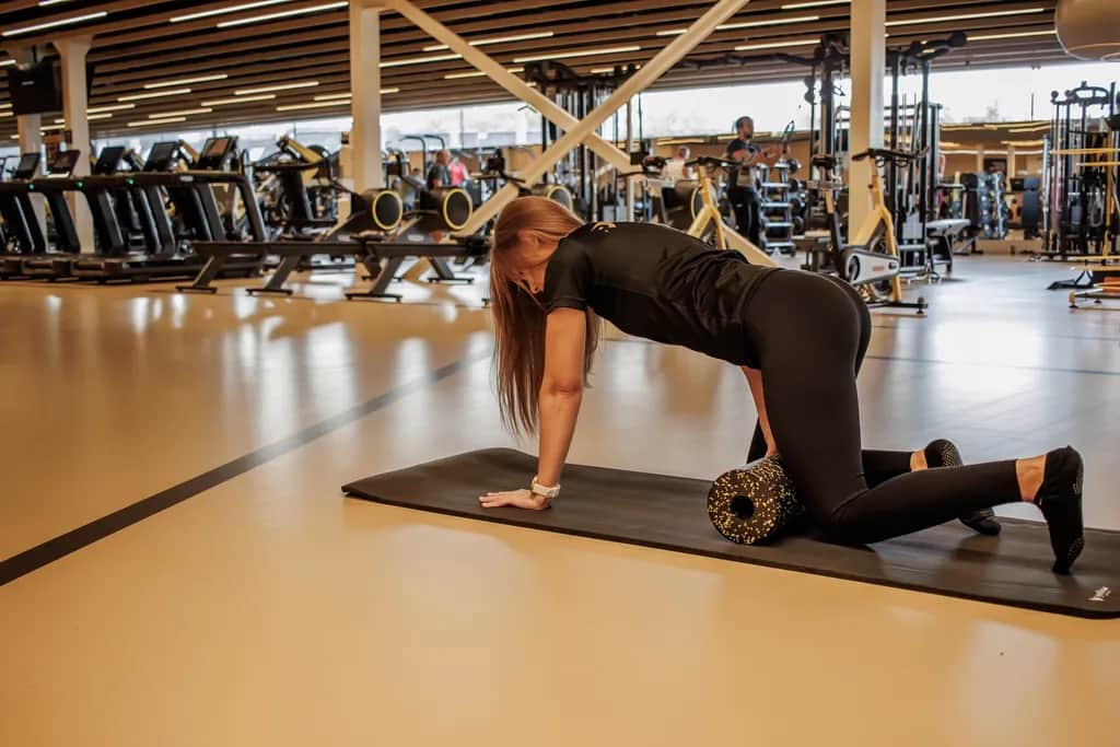 Czy roller pomaga na cellulit? Odkryj skuteczne metody redukcji skórki pomarańczowej
