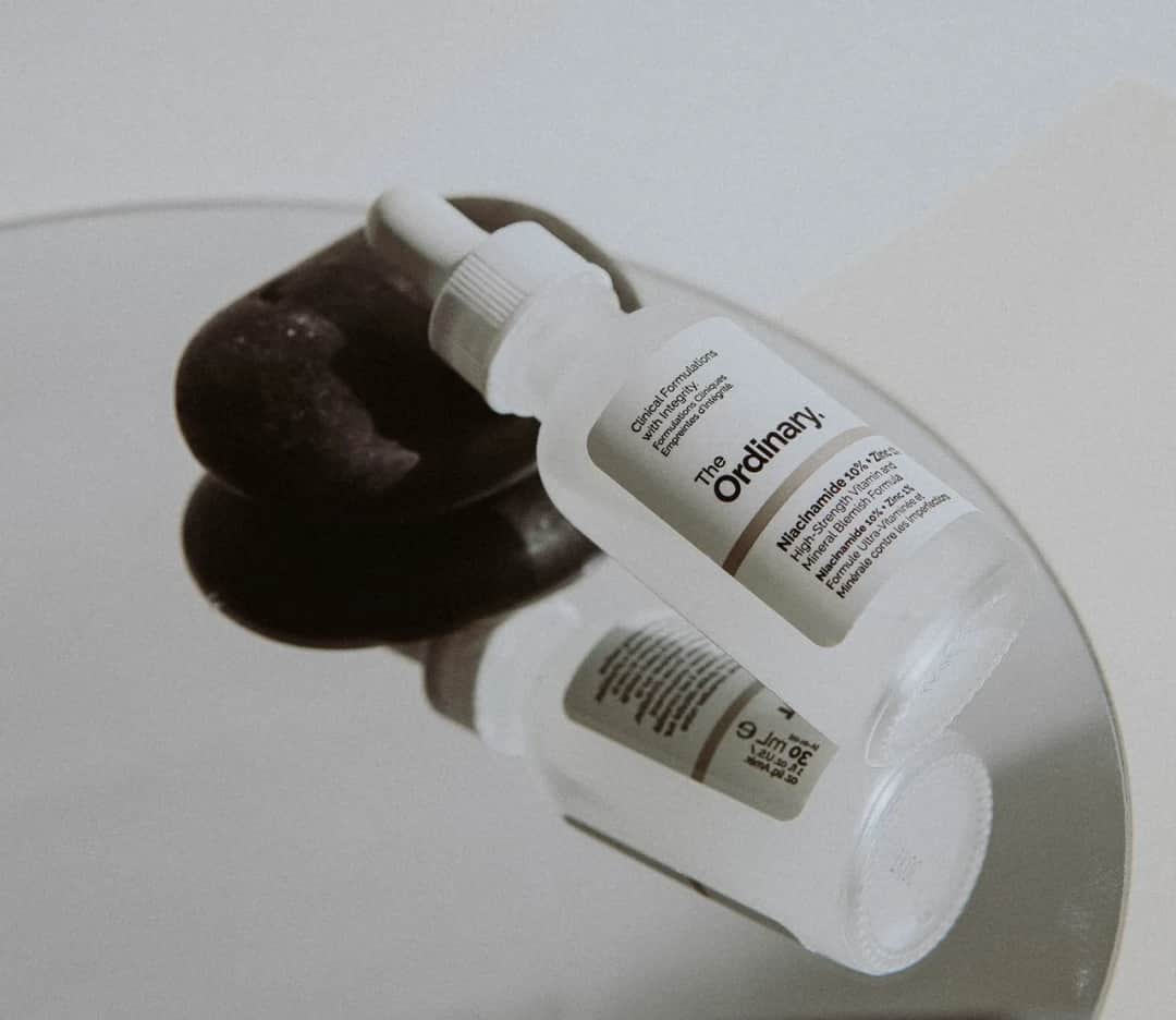 Co nałożyć po peelingu The Ordinary, aby uniknąć podrażnień?